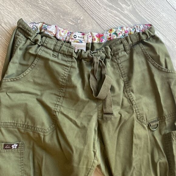 Army Green Cargo Pants - Picture 3 of 7